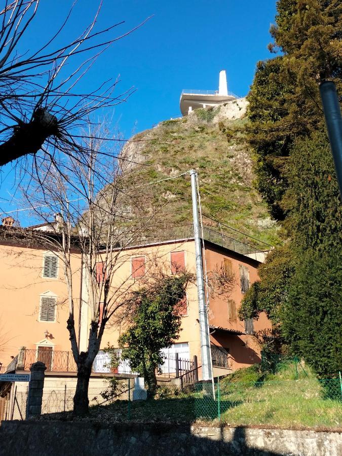 La Chicca Piccola Casina In Affitto Nel Borgo Antico Di Gaggio Montano Bo Daire Dış mekan fotoğraf